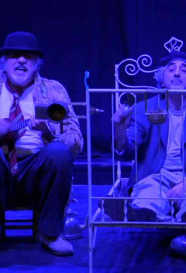 Compagnia Manicomics Teatro in "Titus e Romek"