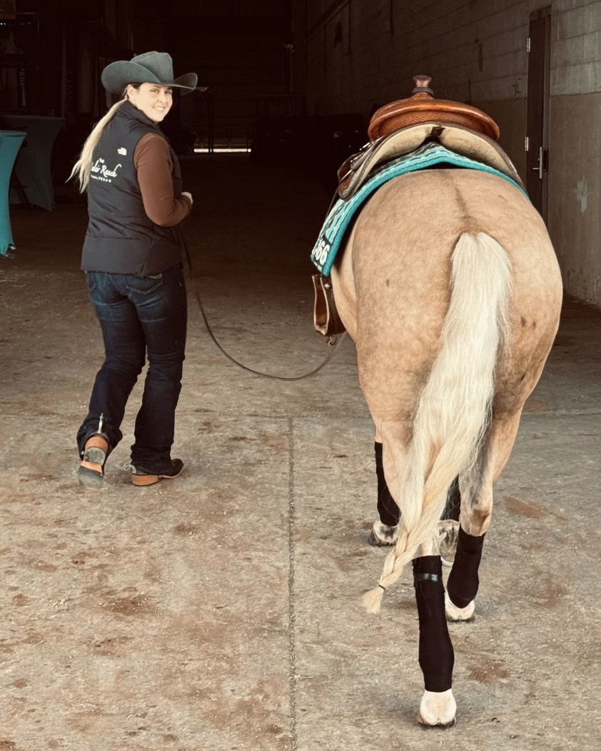 Gloria Spiaggi durante una gara di equitazione
