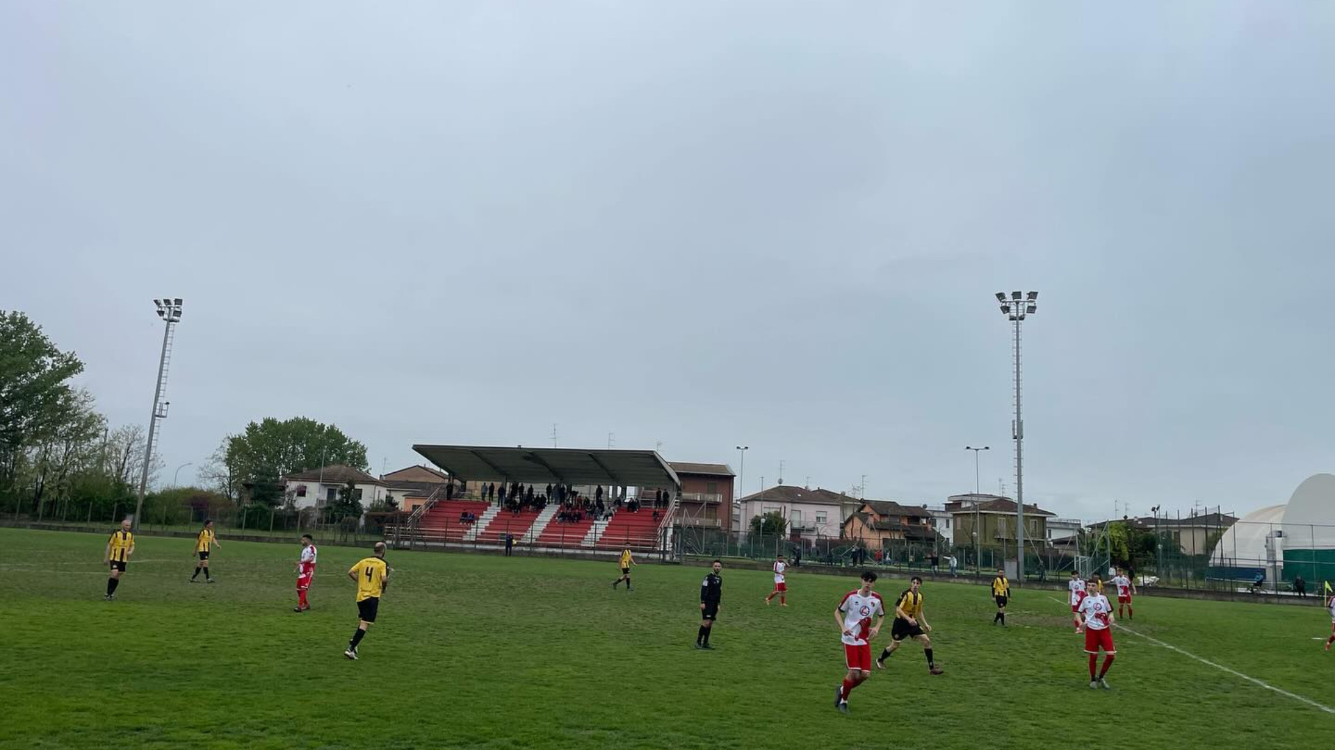 Uno scatto di Corte Calcio-Travese, match terminato 1-2 e che sarà ripetuto stasera