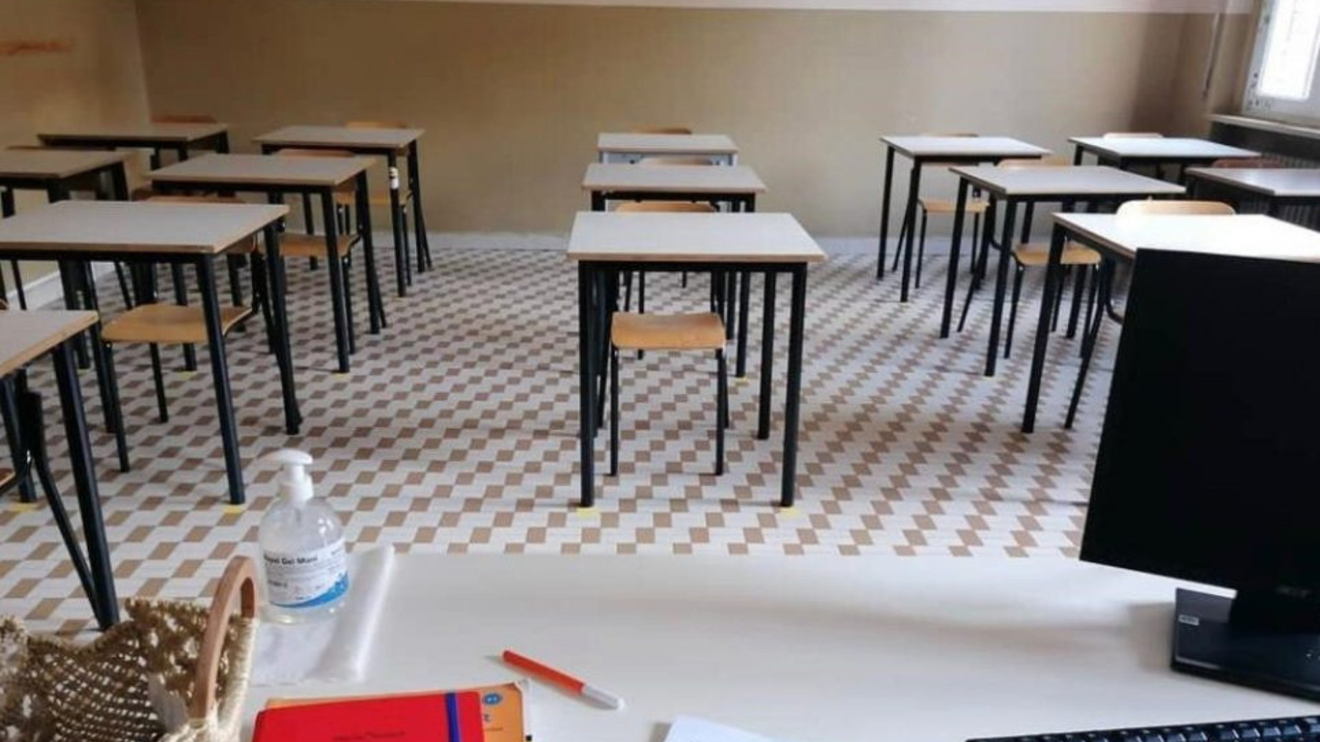 Sindacato insegnanti: «Tagliati 13 posti  nelle scuole piacentine»