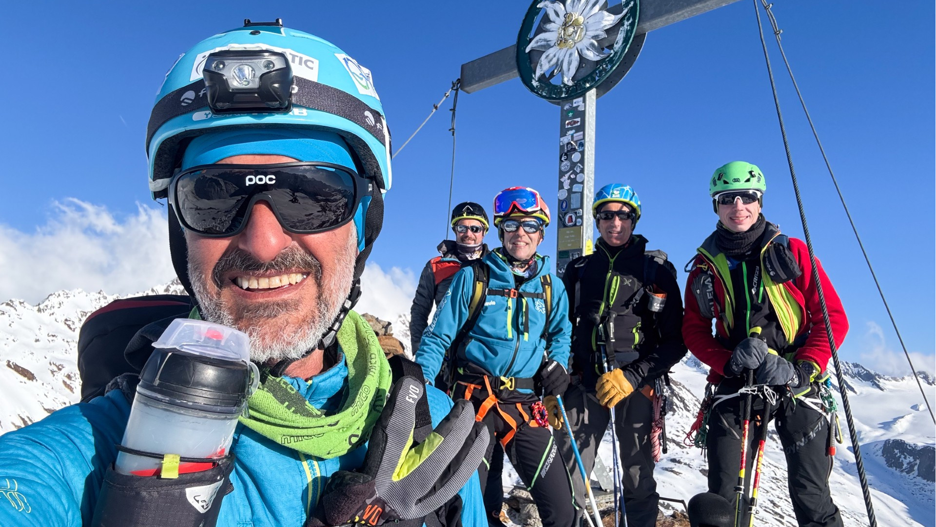 La corona di Ötzi: 80 km di scialpinismo tra ghiacci, fatica e amicizia