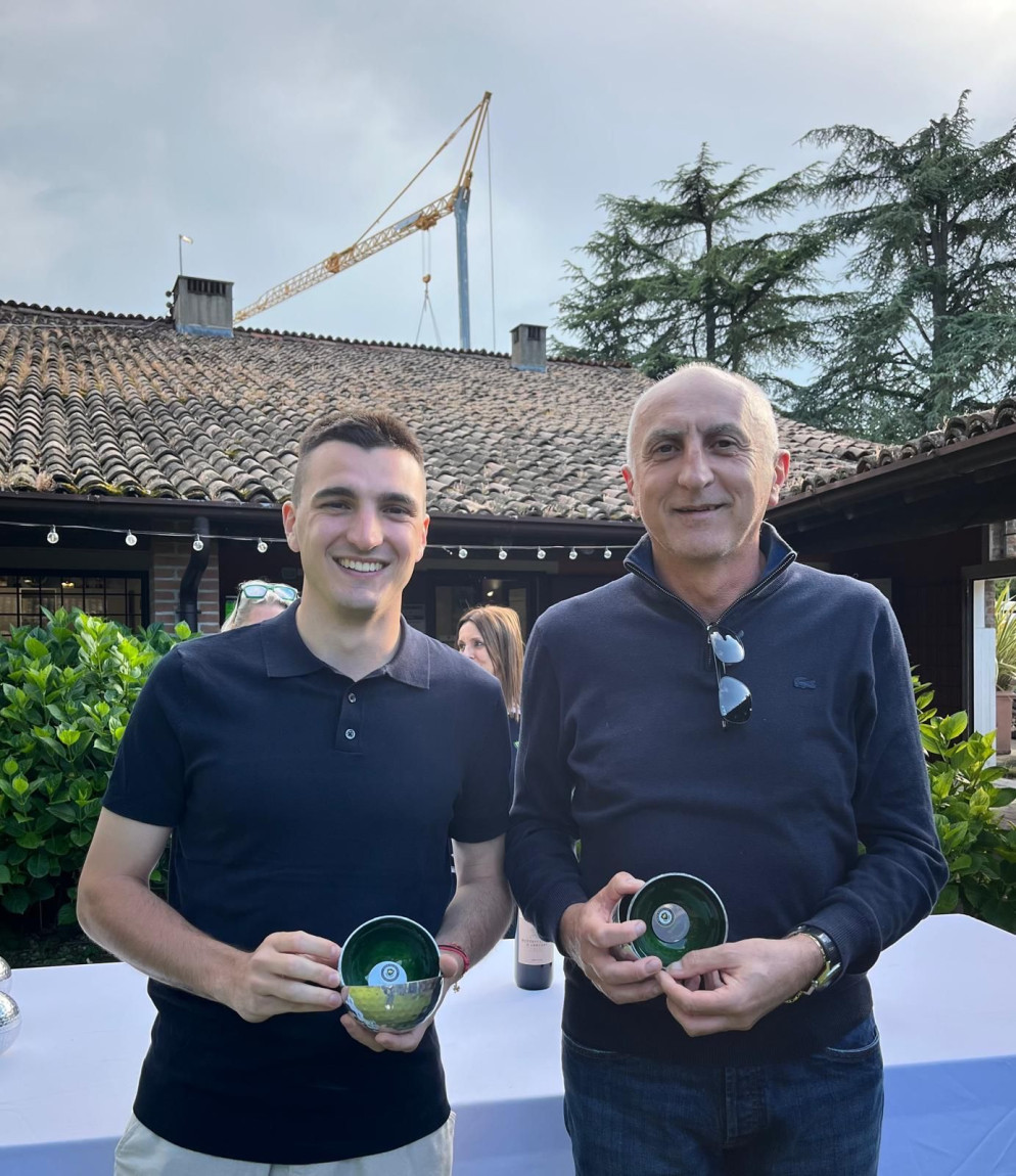 Alberto Magnani e, a destra, papà Gianluigi, vincitori del premio lordo nel Jack Nicklaus Invitation