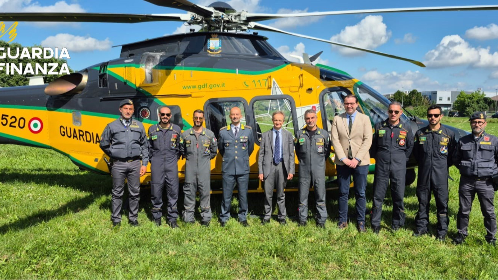 Sicurezza ad alta quota: l’elicottero AW169 sorvola la provincia di Piacenza
