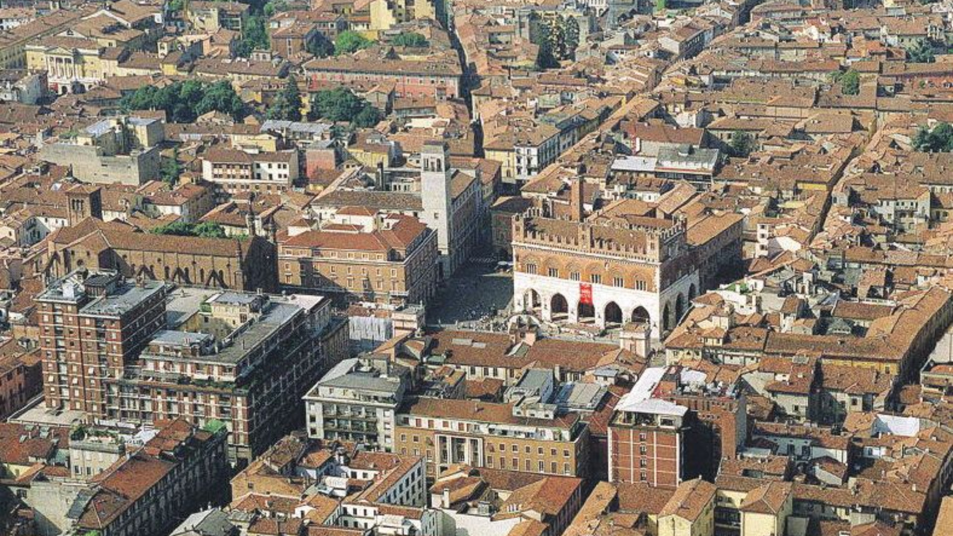 Risparmi, Piacenza al top: sul conto 27mila euro. Terza provincia in Italia