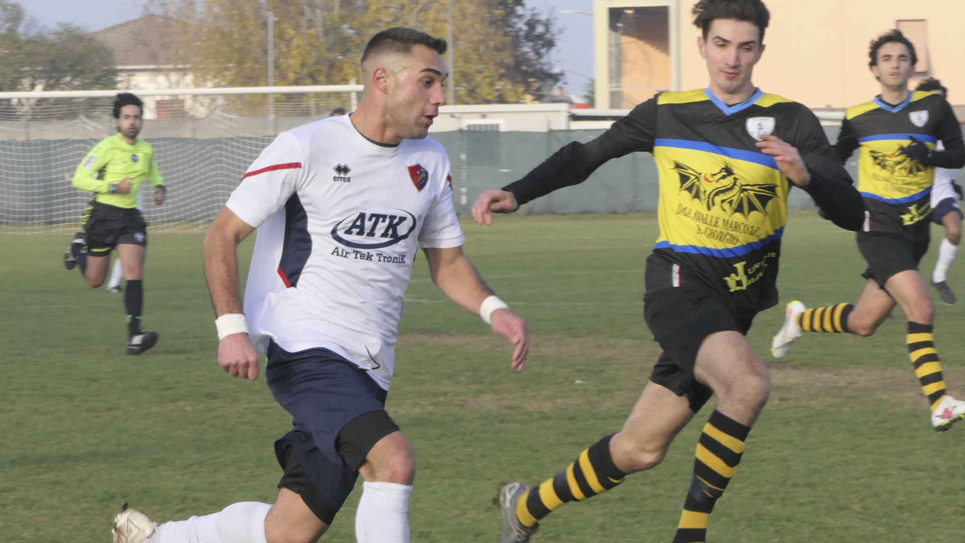 Edoardo Visconti (a sinistra) con la maglia della Borgonovese