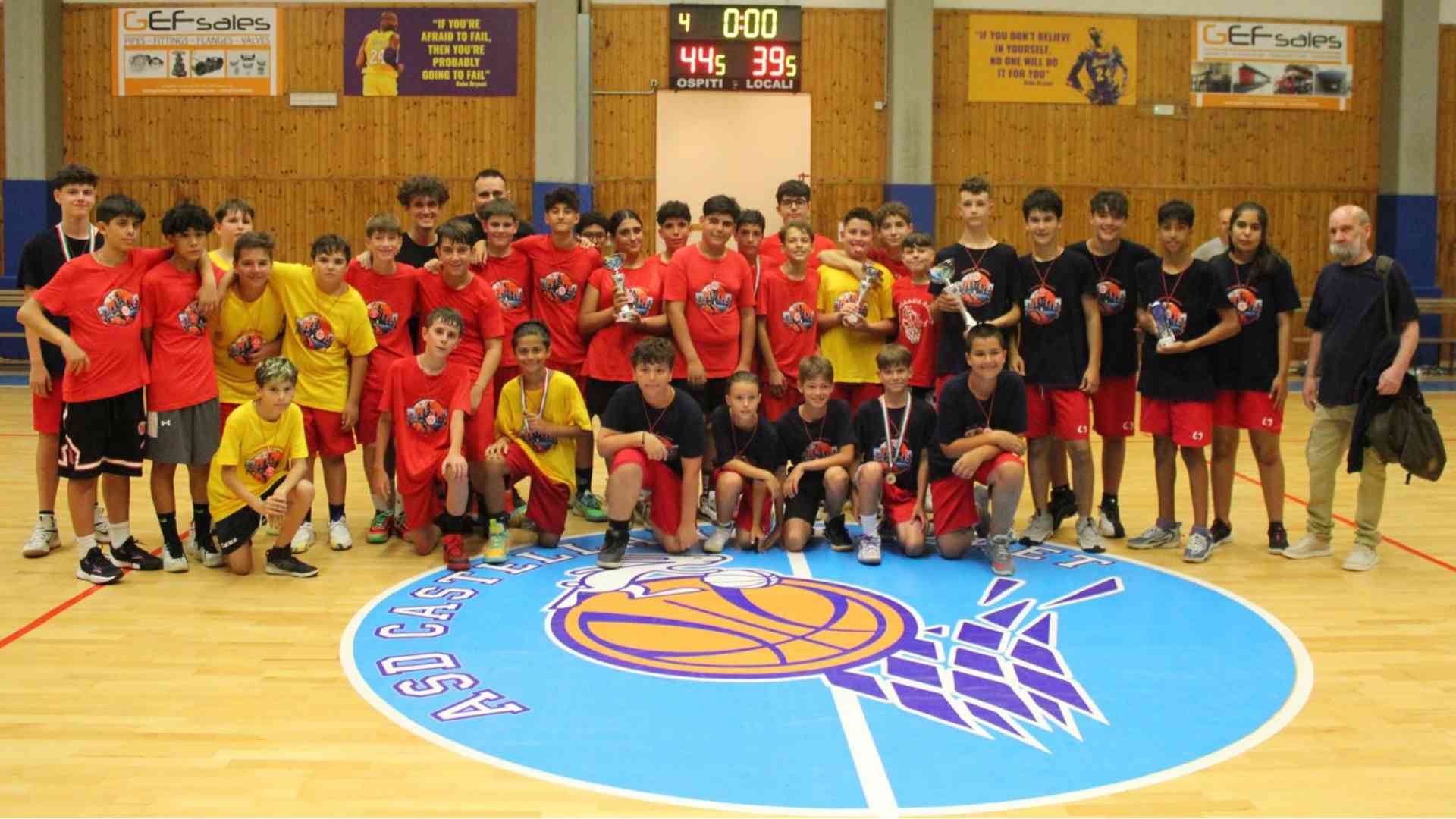 Scoiattoli e aquilotti a canestro, in 250 alla maratona della Castellana Basket