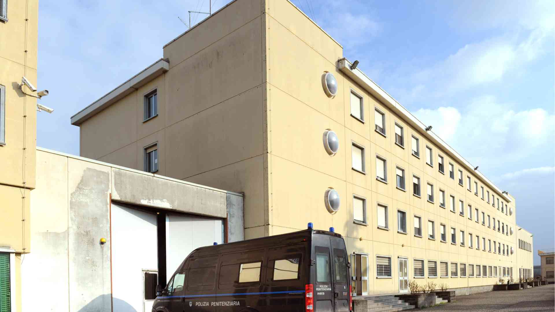 Droga alle Novate, nuove accuse all'infermiera e altri nove indagati