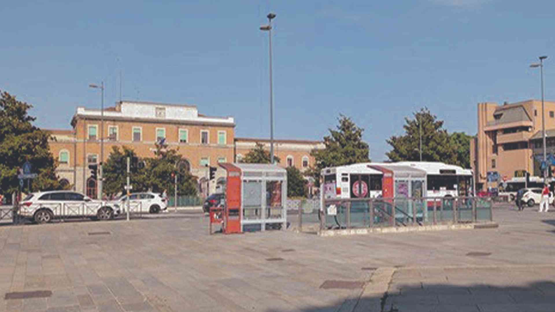 Semaforo piazzale Marconi: «Non a chiamata in ora di punta»