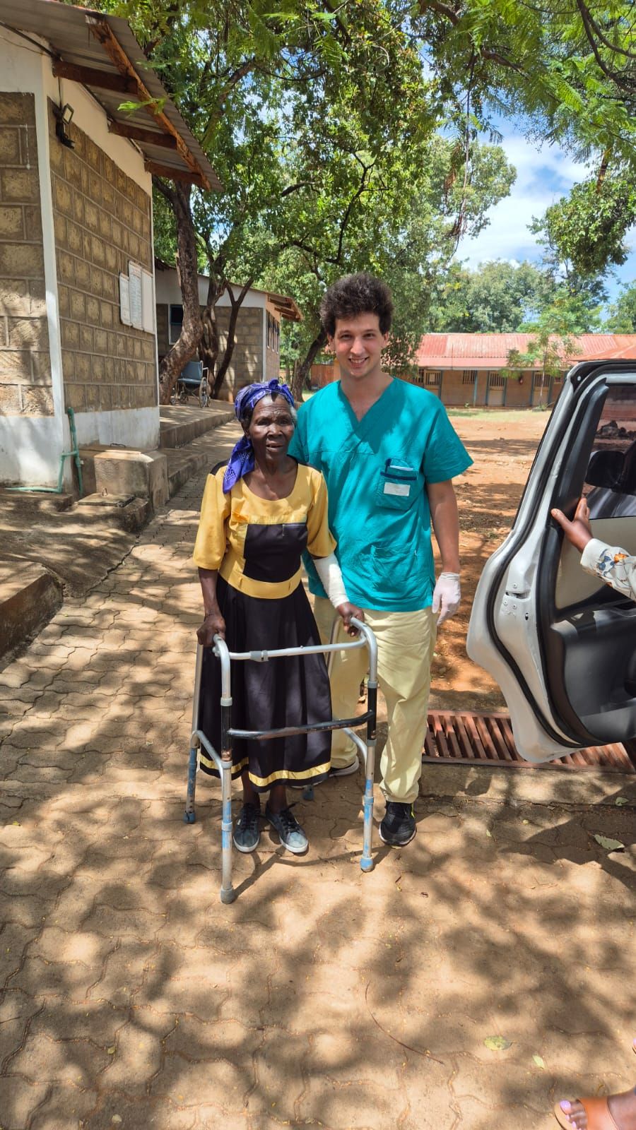 Francesco Rossetti, fisioterapista in Kenya