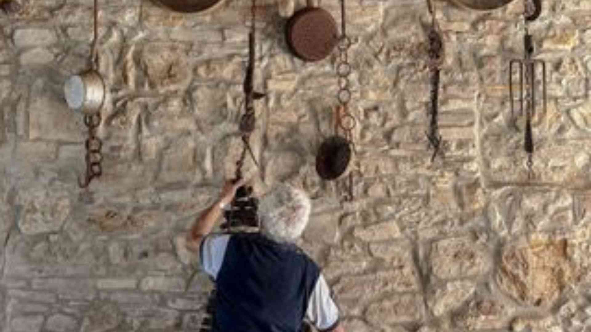 Montalbo, museo a cielo aperto con gli attrezzi di  Giuseppe Vitali
