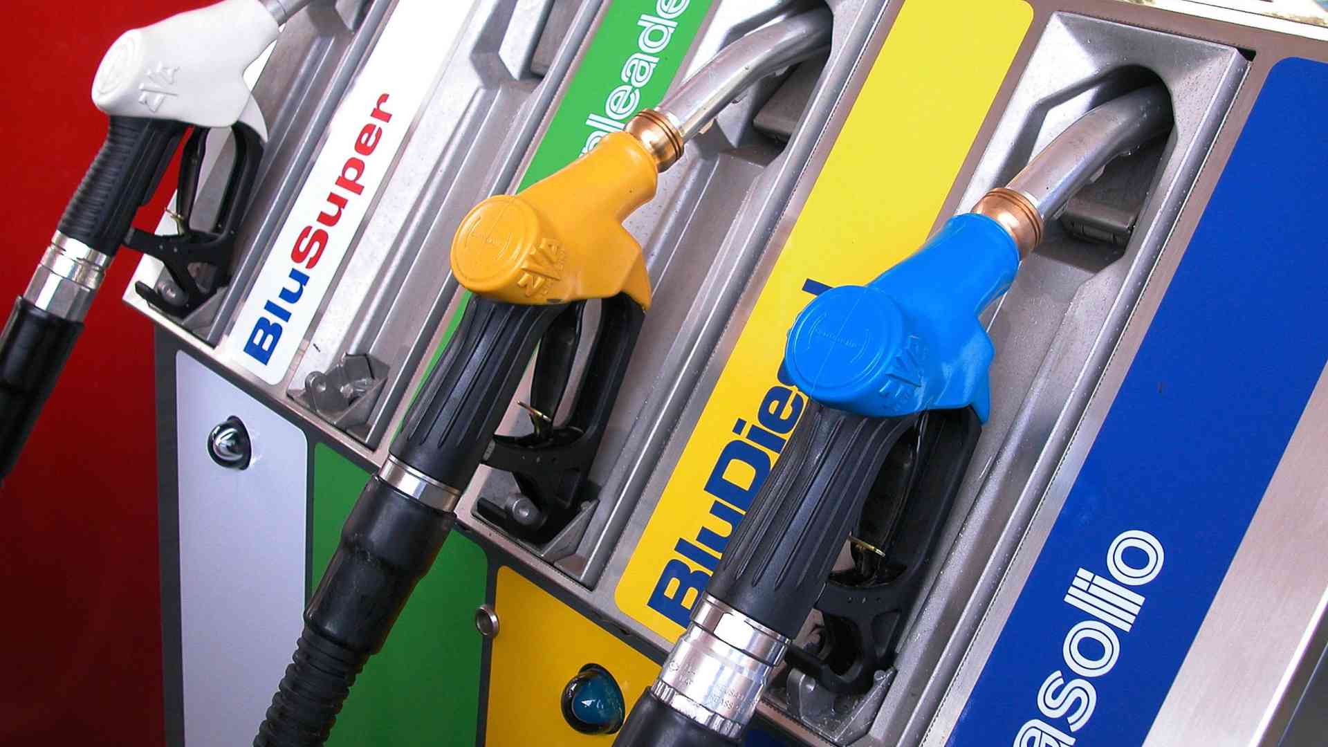 Pompe di benzina a secco in quasi tutta la Valnure