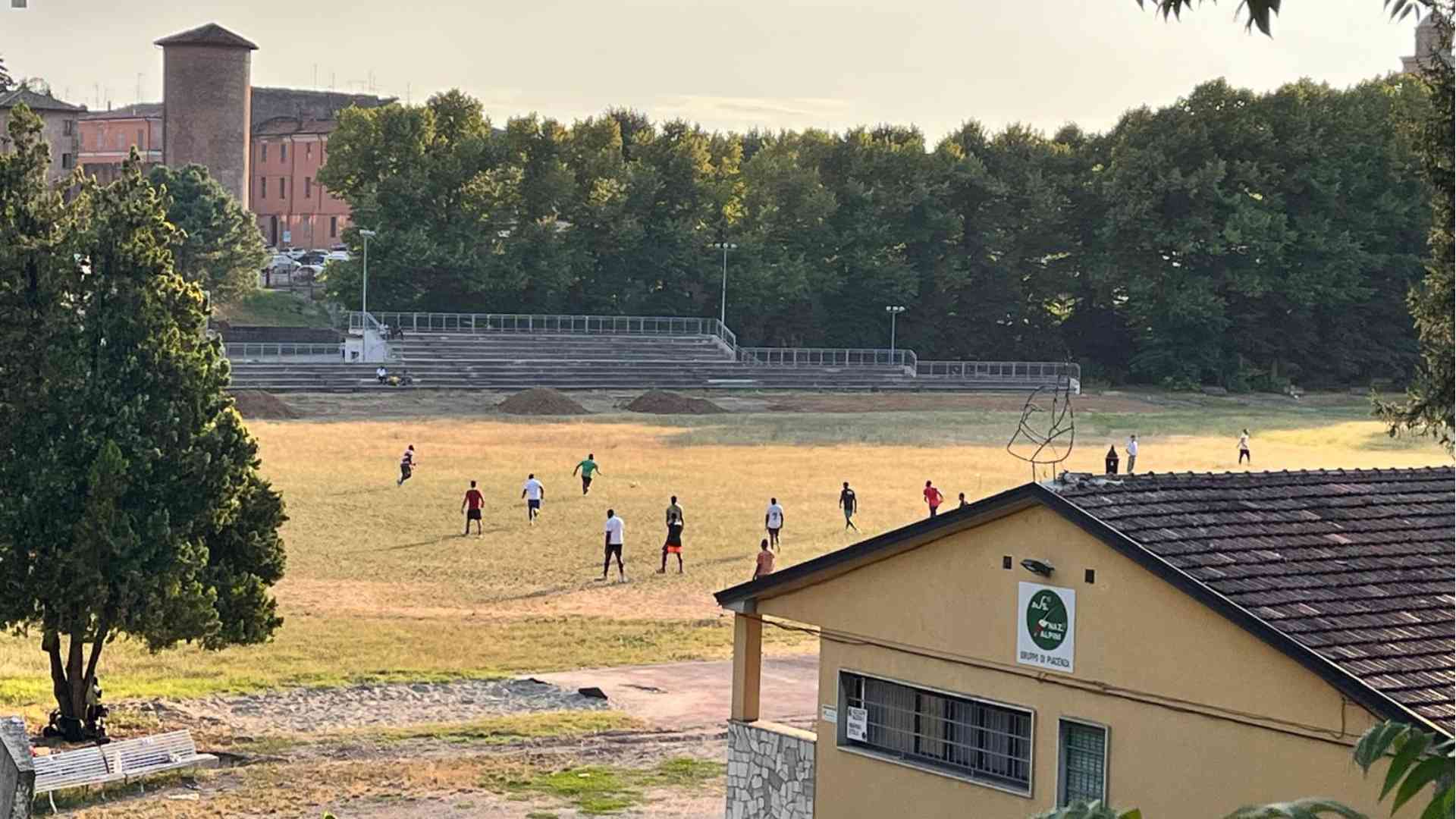 Gare di cricket e calcio nel Daturi "chiuso per lavori"