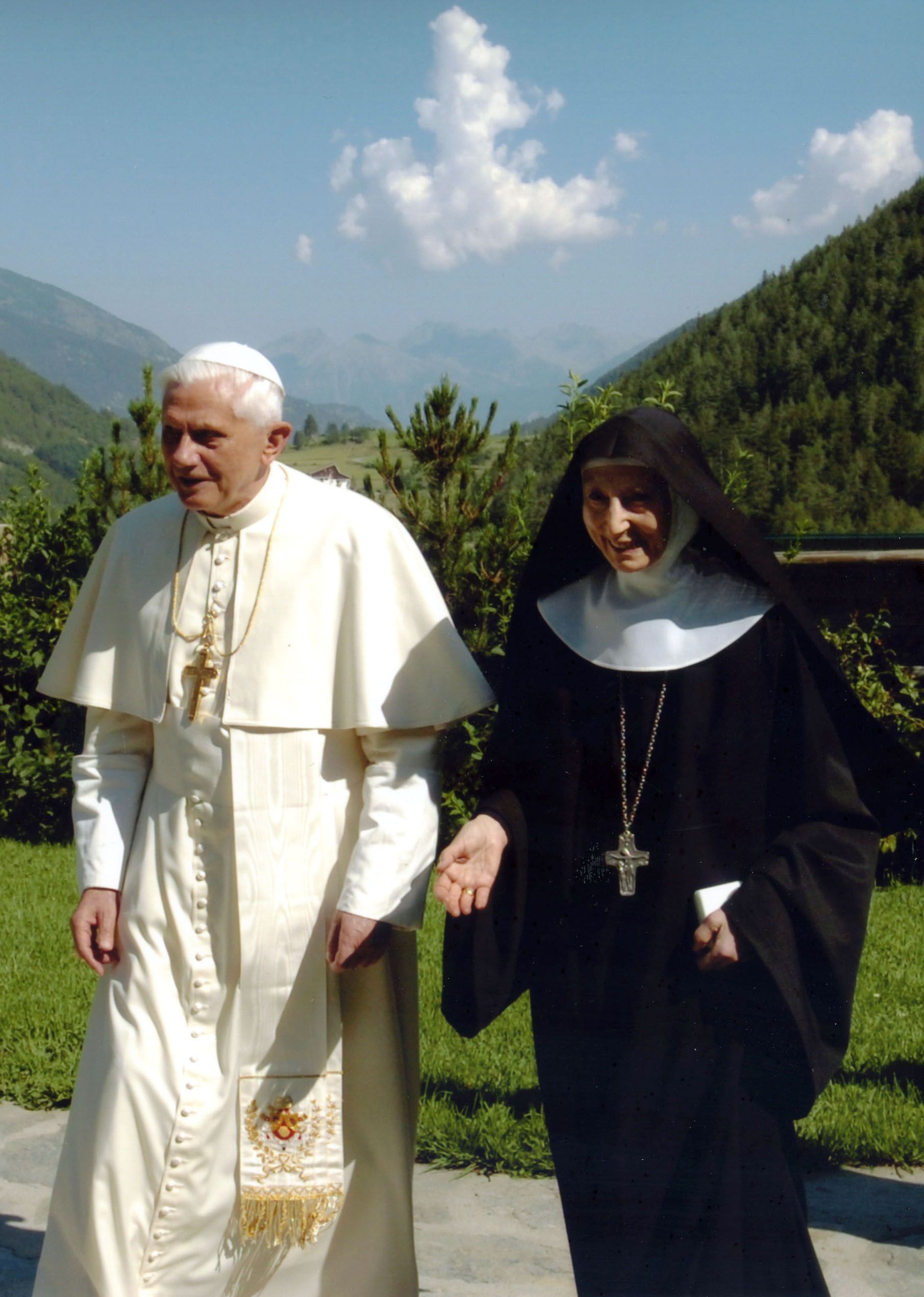 Madre Canopi con papa Benedetto XVI