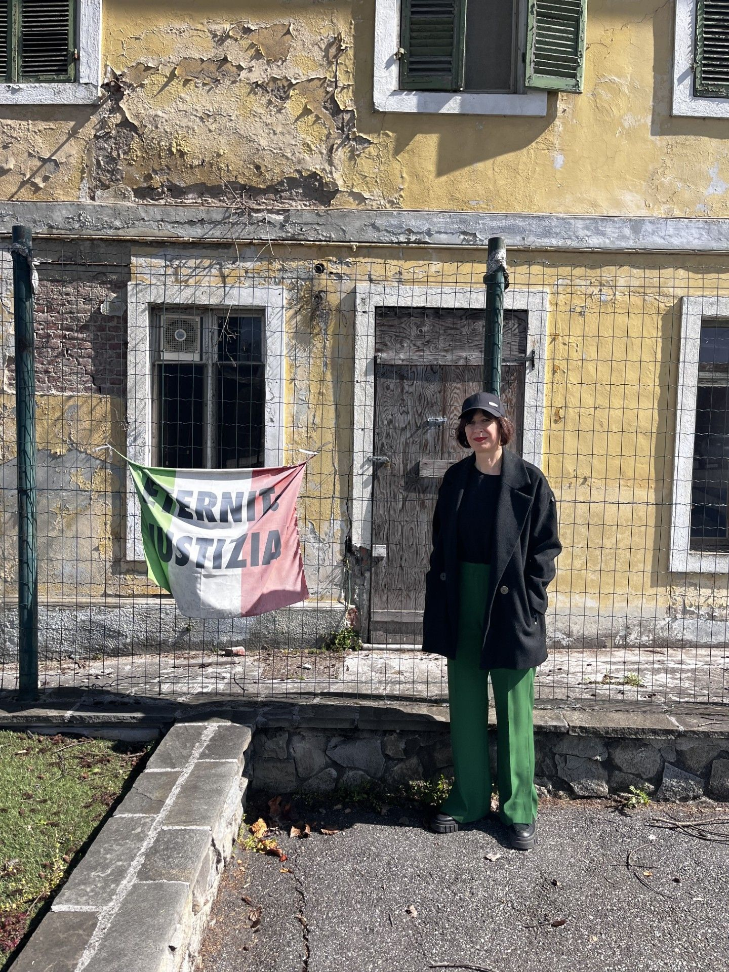 La città d’amianto, tre donne e una battaglia contro una fabbrica