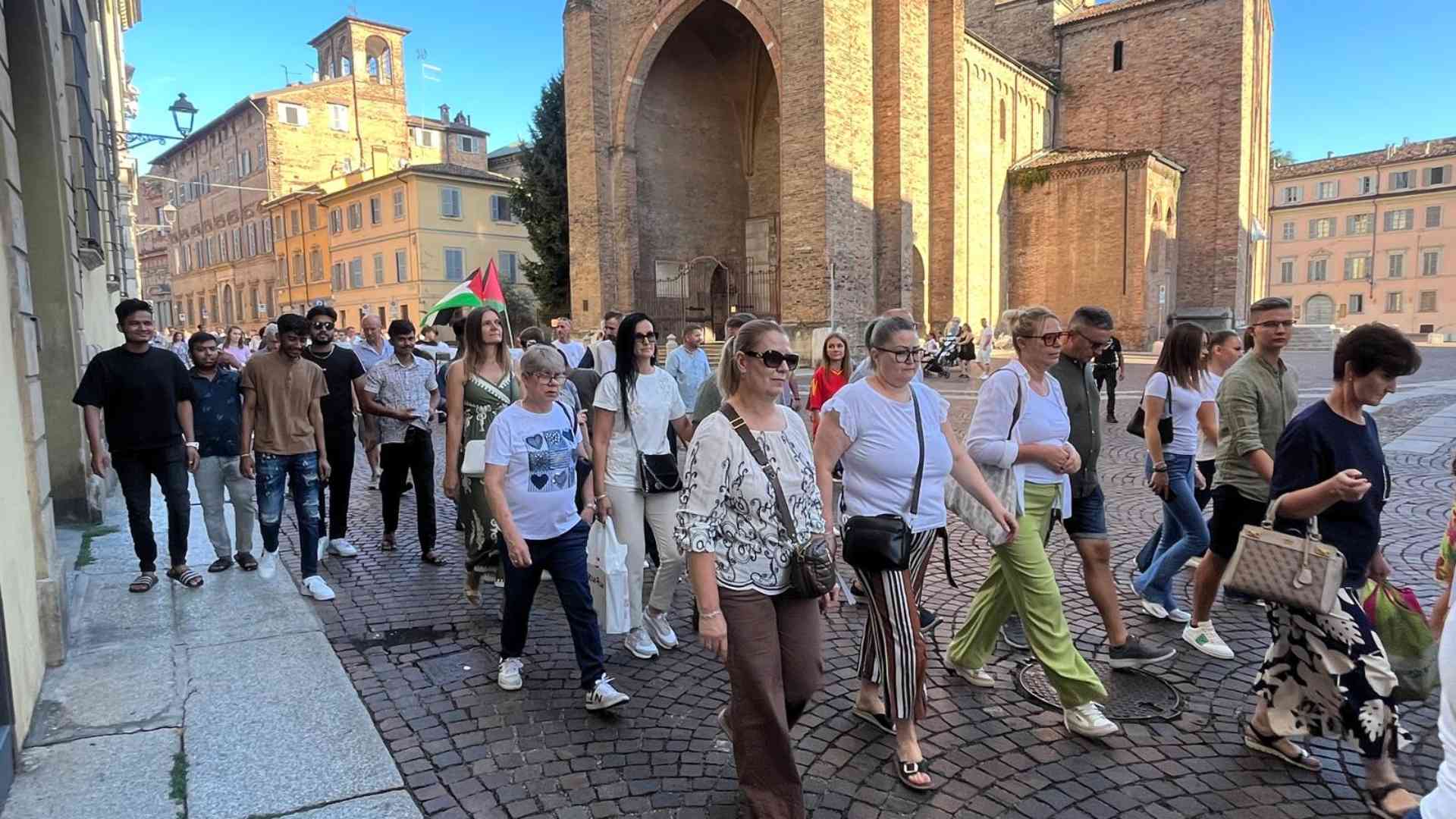 «Stop Genocide»: in 150 ricordano le vittime di Srebrenica e pensano a Gaza