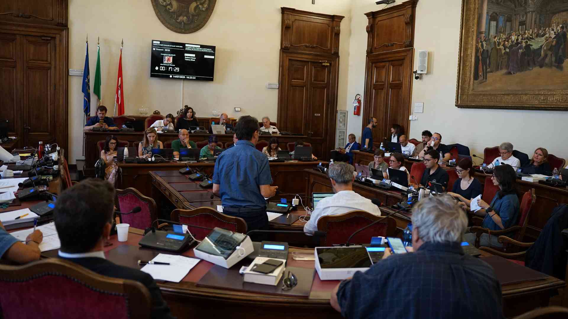 Bilancio comunale assestato, 1,3 milioni per asfaltare via Einaudi