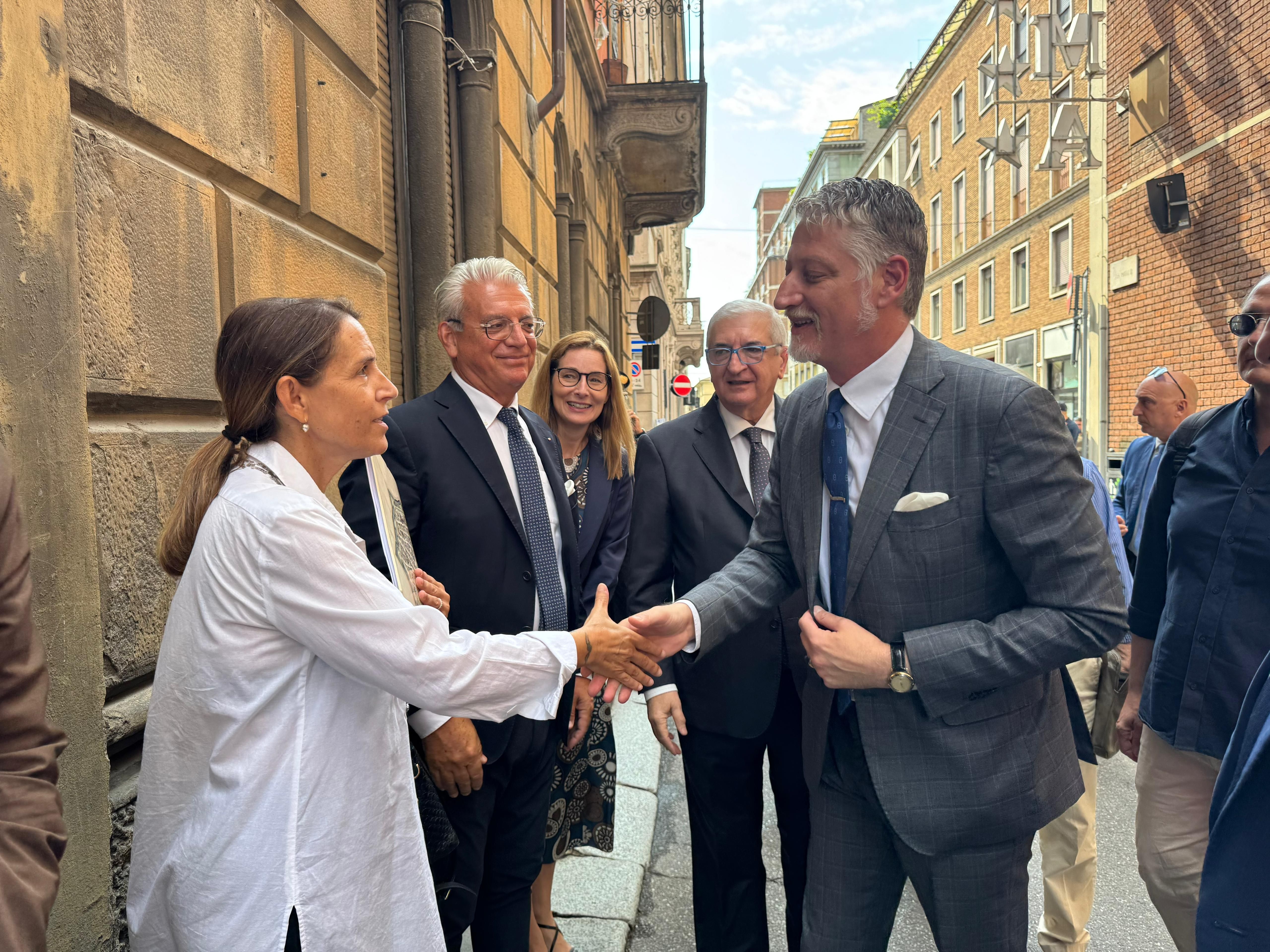 Il ministro della Cultura, Alessandro Giuli, in visita all'hotel San Marco a Piacenza