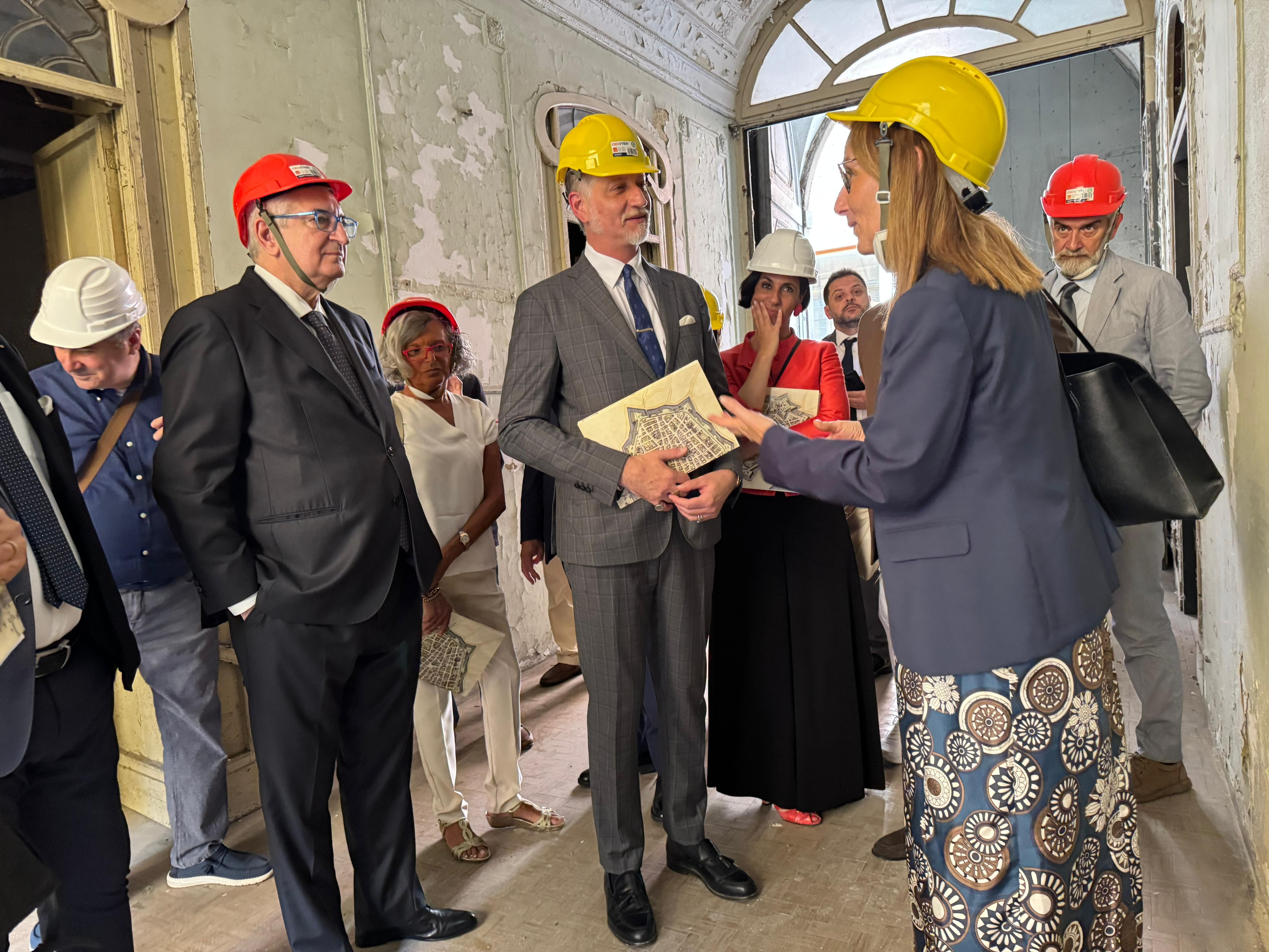 Il ministro della Cultura, Alessandro Giuli, in visita all'hotel San Marco a Piacenza