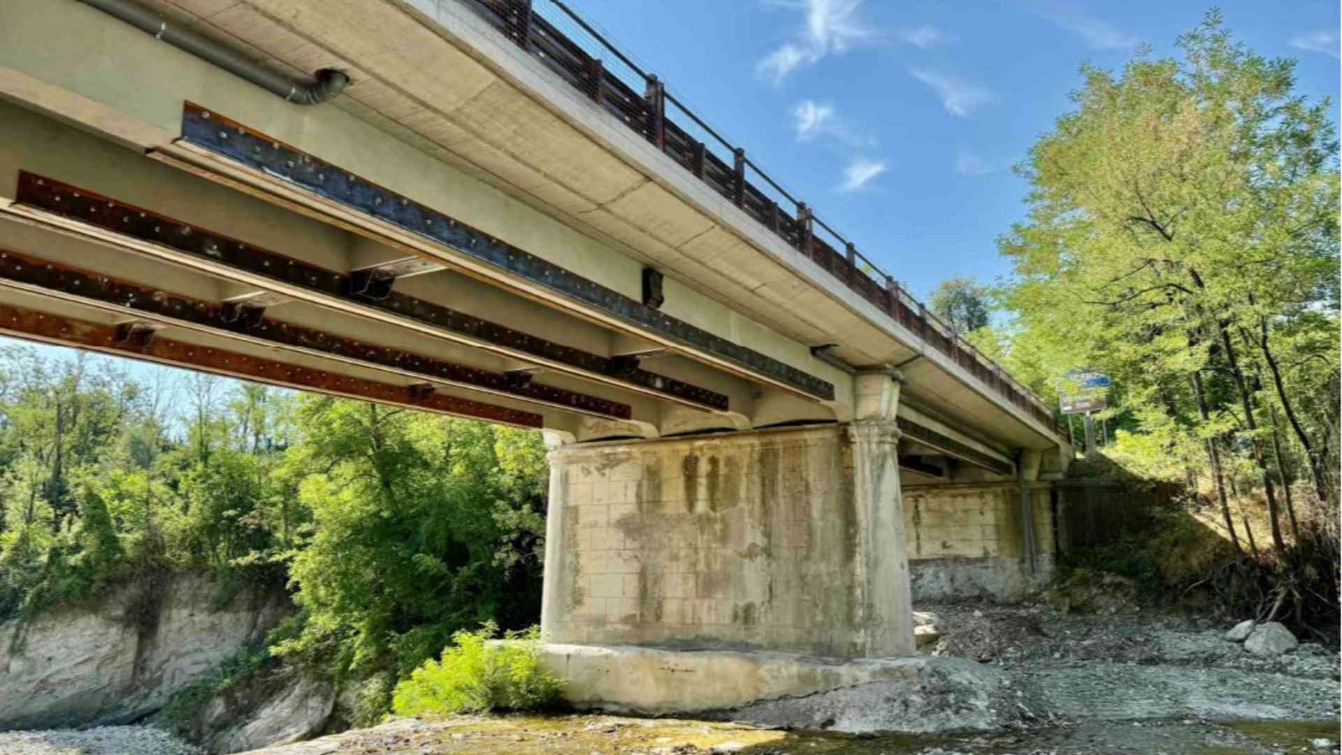 Riaperto a doppio senso di marcia il ponte sullo Stirone a Scipione