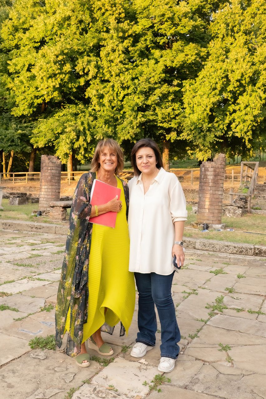 Lella Costa al Festival di teatro Antico di Veleia