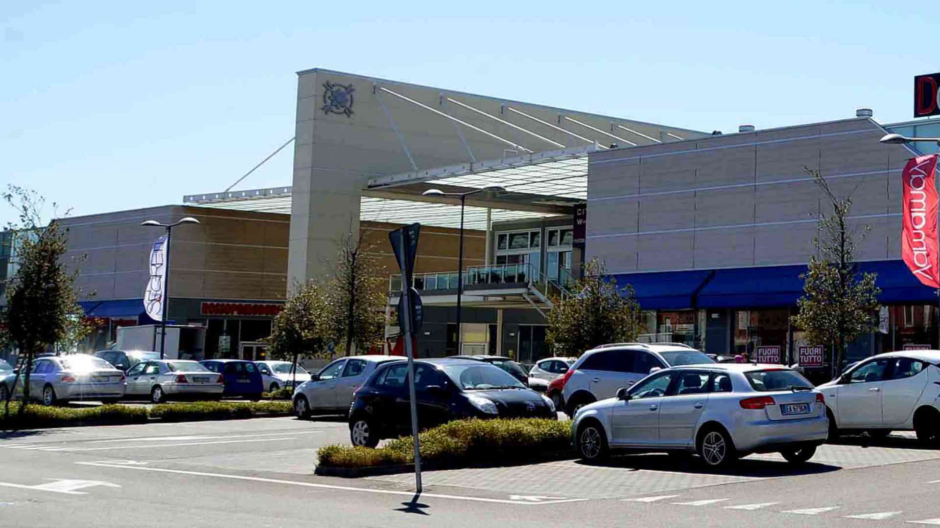 Il centro commerciale San Lazzaro