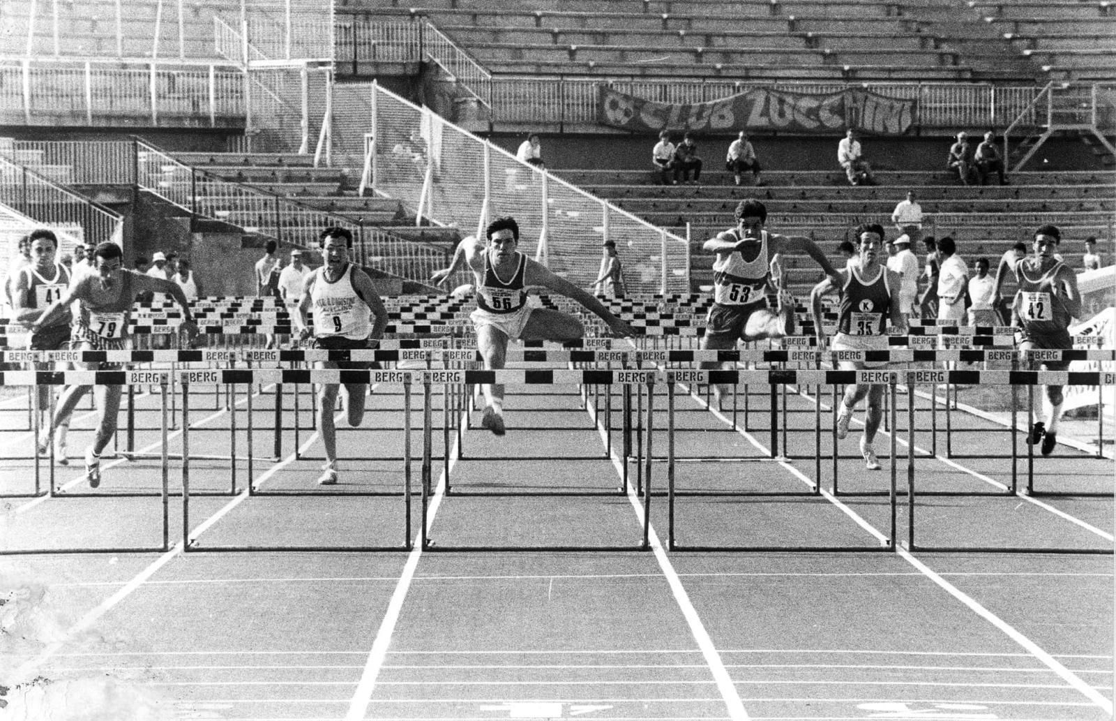 Giuseppe Capucciati ritratto mentre è impegnato in alcune gare di atletica