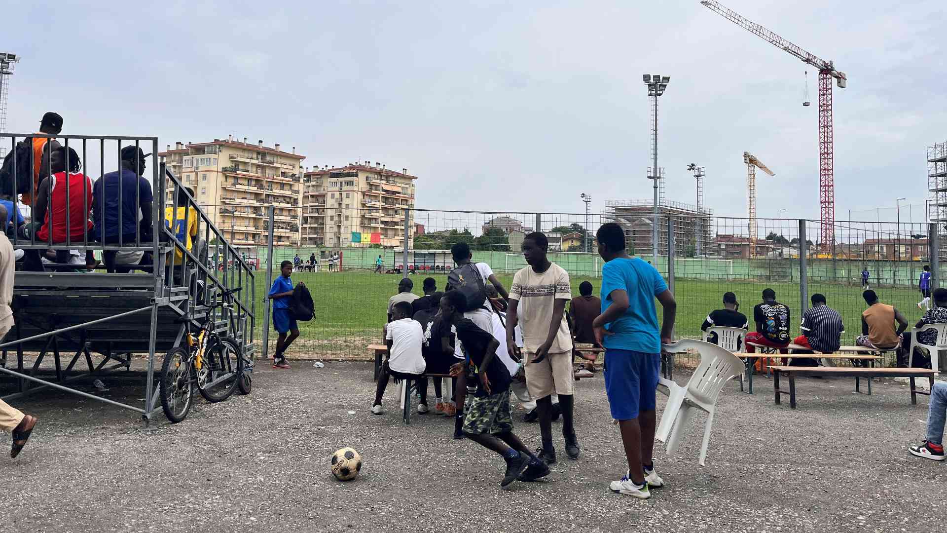 I mille senegalesi di Piacenza cercano una sede