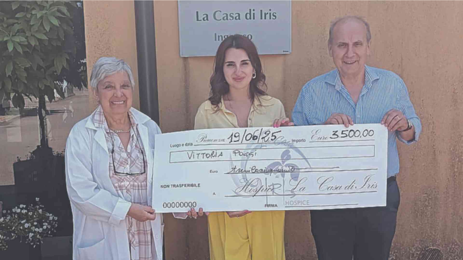 Il libro di Vittoria porta 3.500 euro alla Casa di Iris
