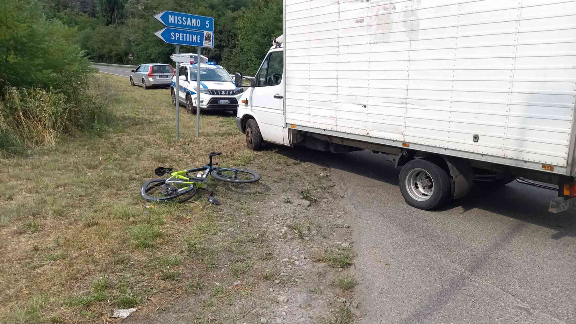 Ciclista della nazionale australiana investita da un furgone a Biana