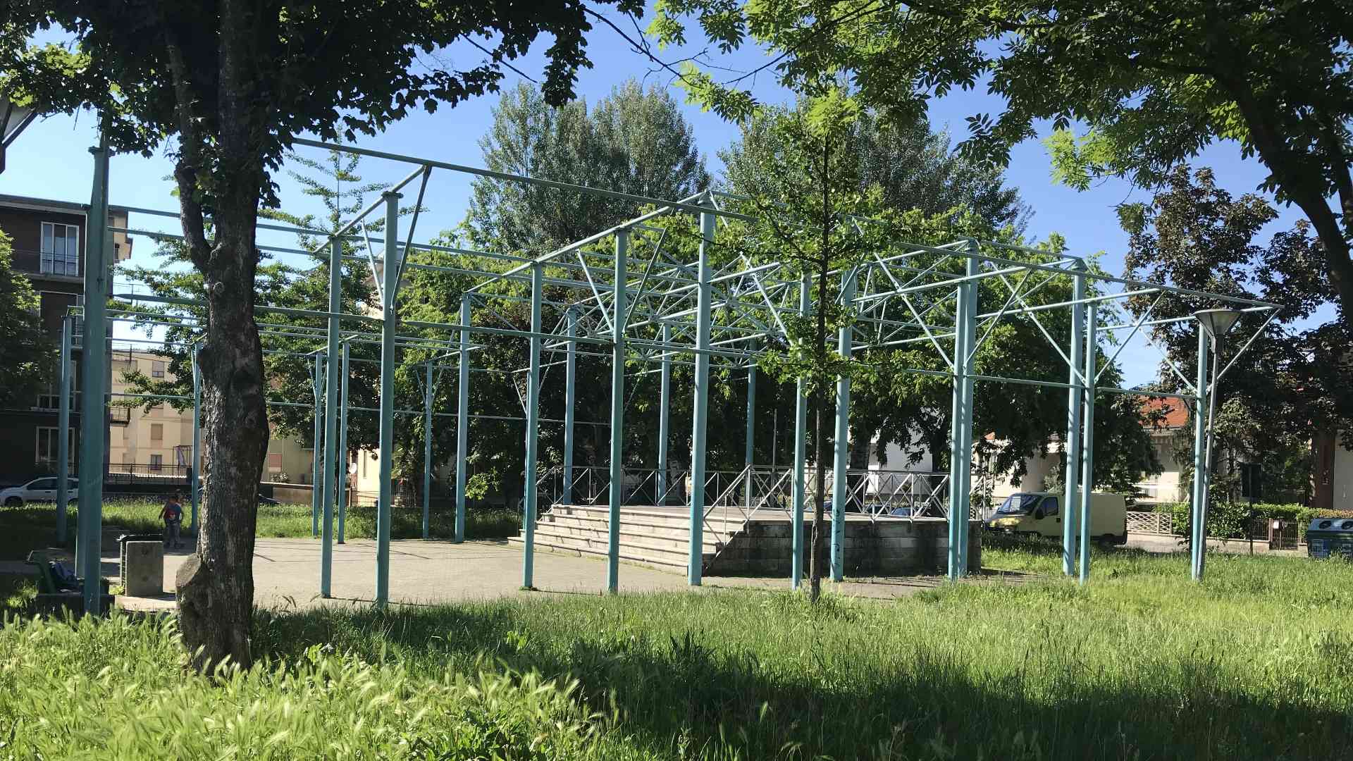 Piazzale Darwin si riqualifica con lavori e attività educative