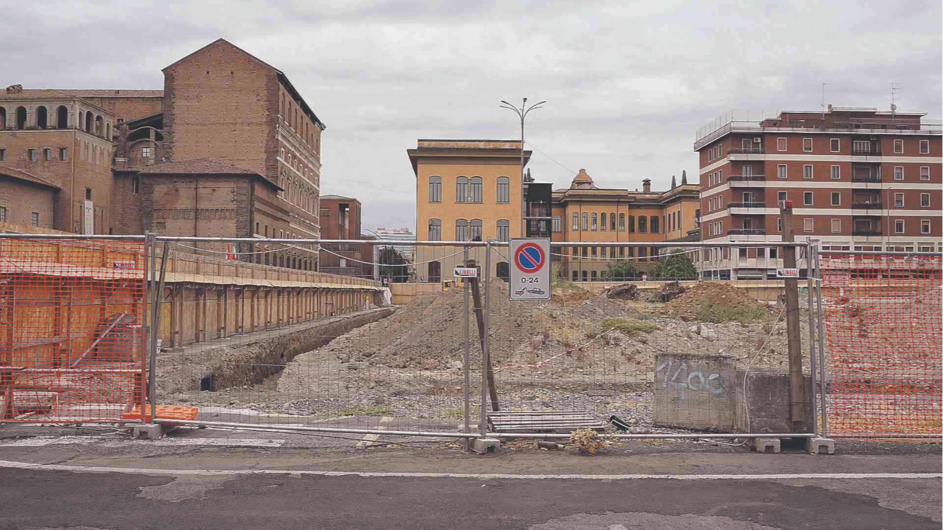 Class action in piazza? I residenti: «Il cantiere ci sta danneggiando»