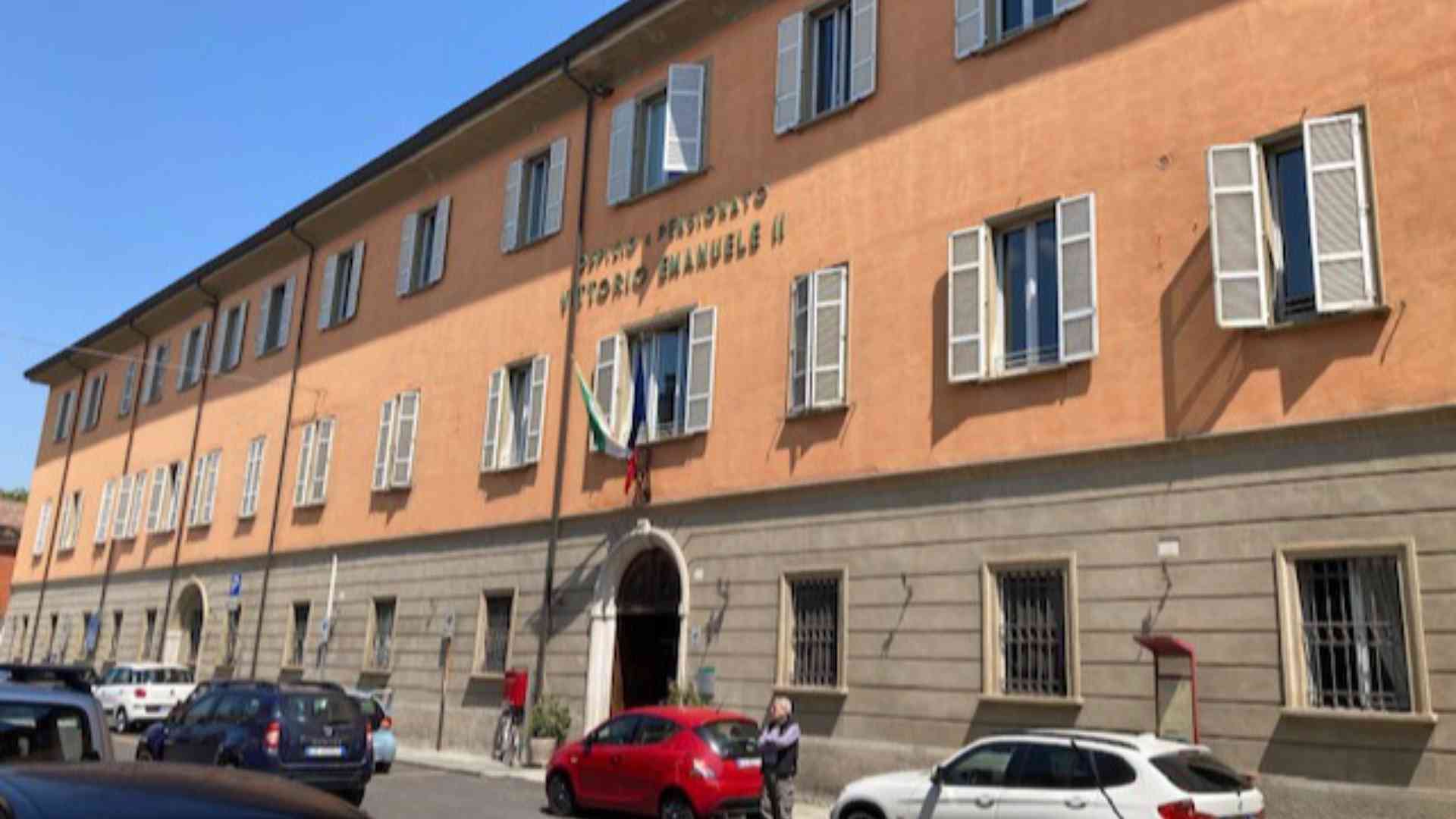 «Troppe carenze alla casa anziani Vittorio Emanuele»