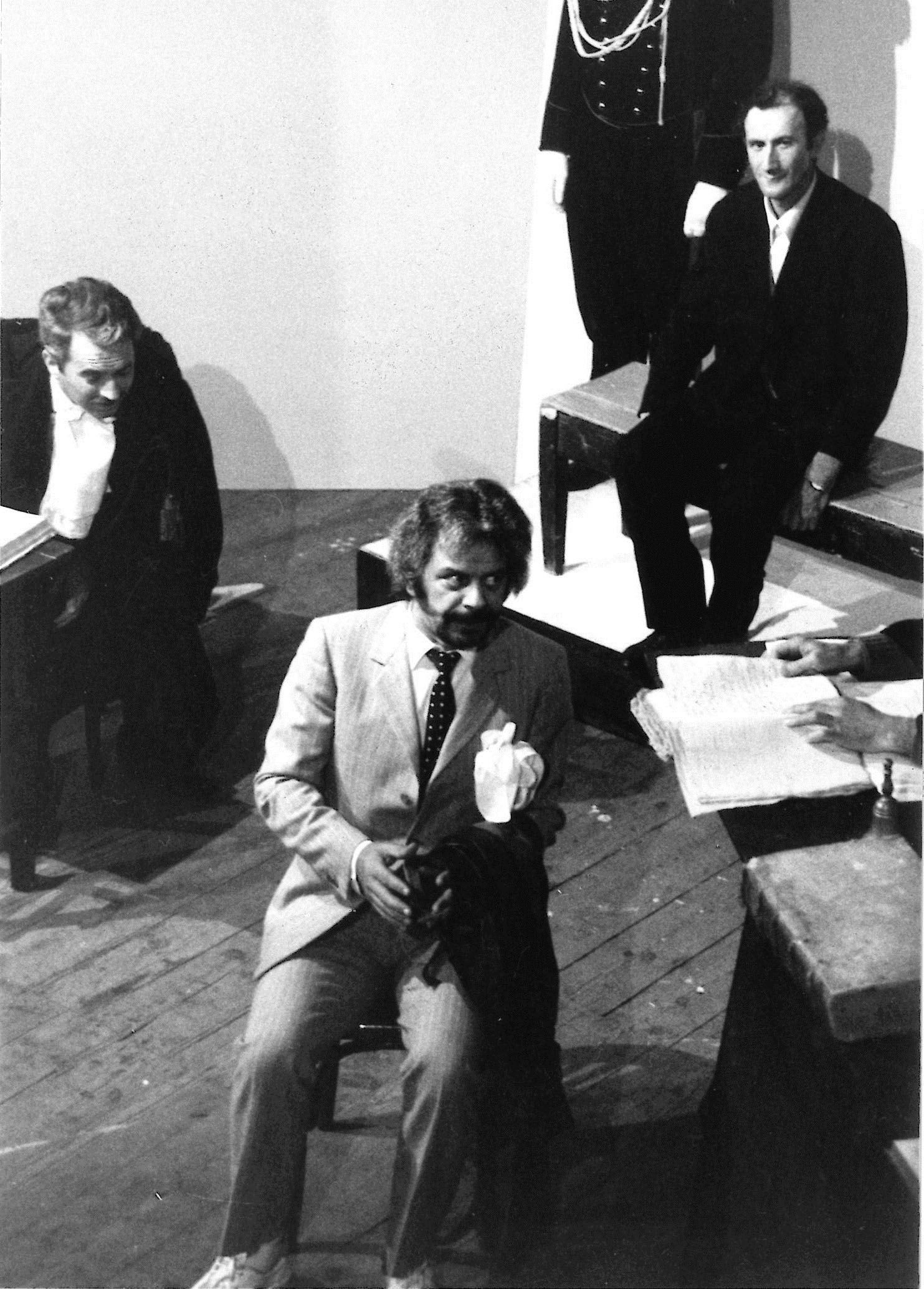 Gianni Schicchi durante le riprese del film "Nel nome del padre" (1972)