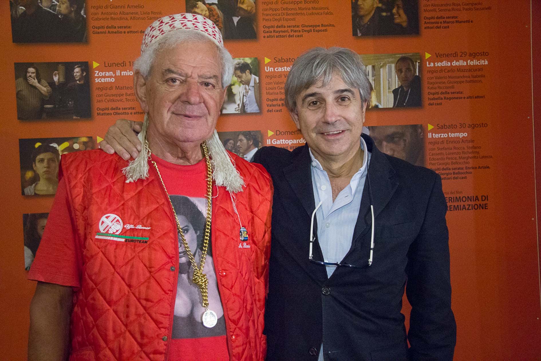 Gianni Schicchi in una foto d'archivio con il giornalista Mauro Molinaroli, che gli ha dedicato il libro