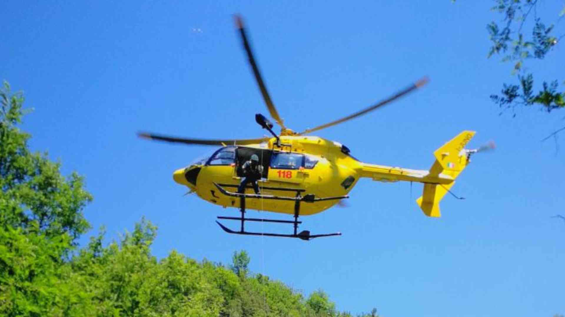 Si sente male nel canyon, recuperato con l'elicottero