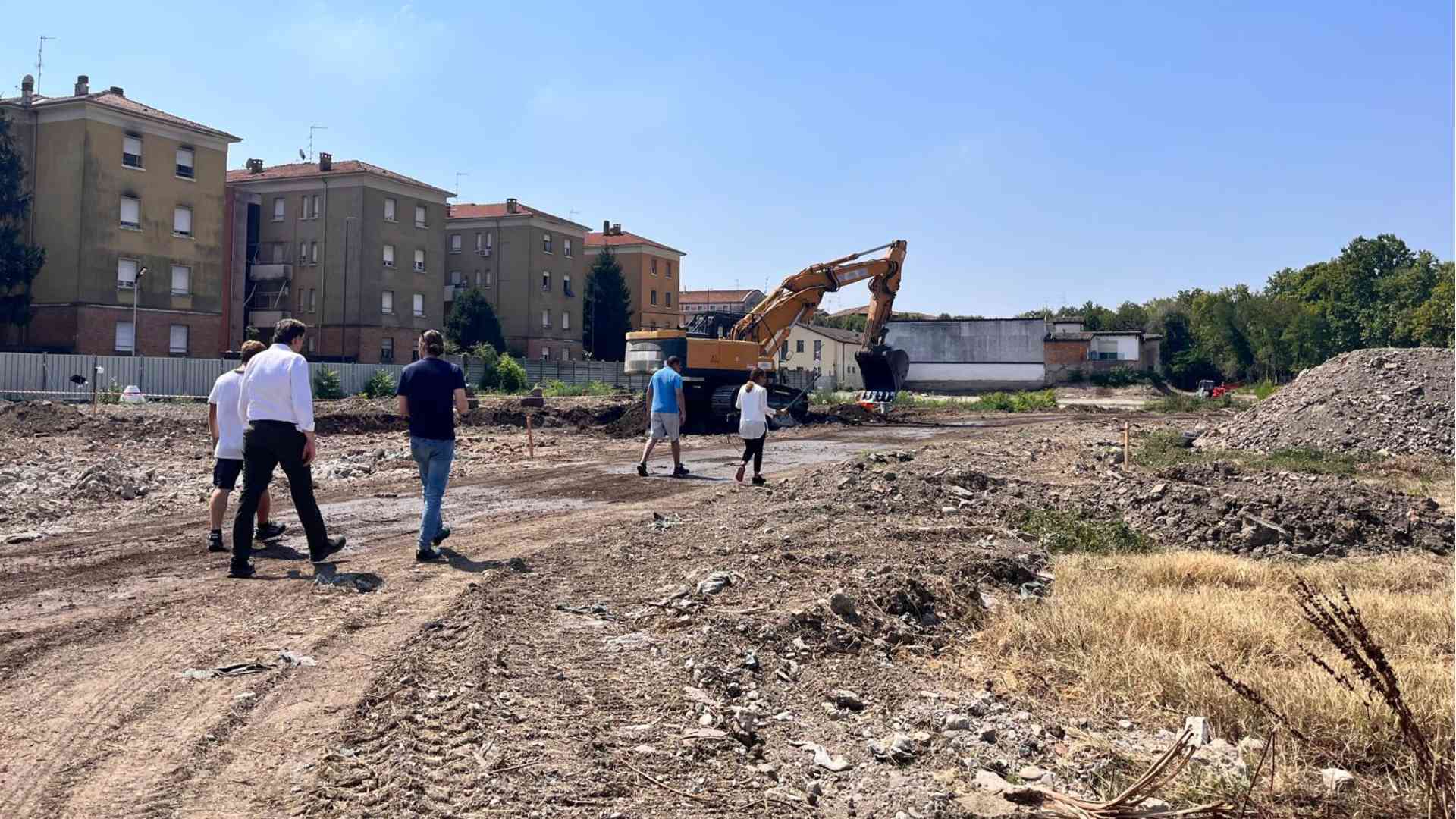 Bonifica ex Acna, spuntano reperti «Ma nel 2027 sarà dei piacentini»