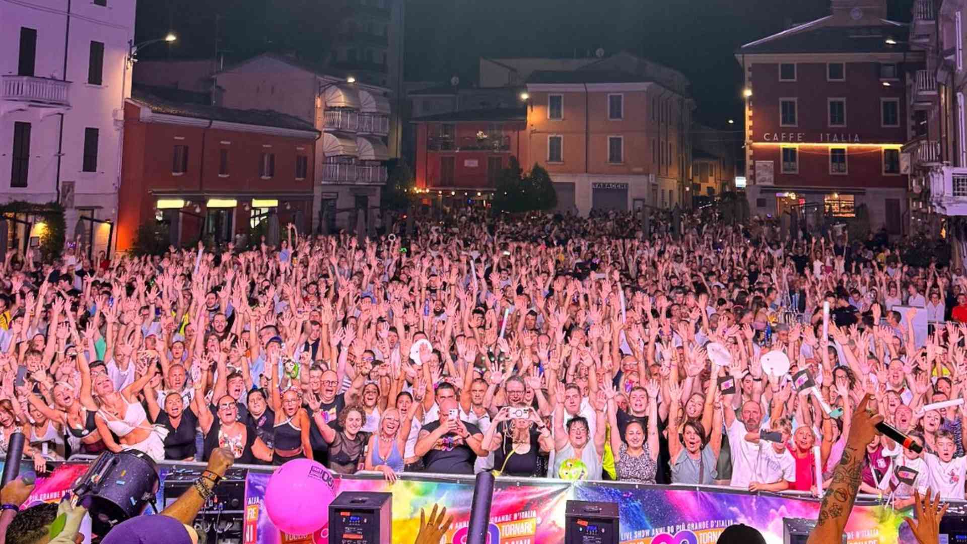 Ferragosto nella piazza di Rivergaro