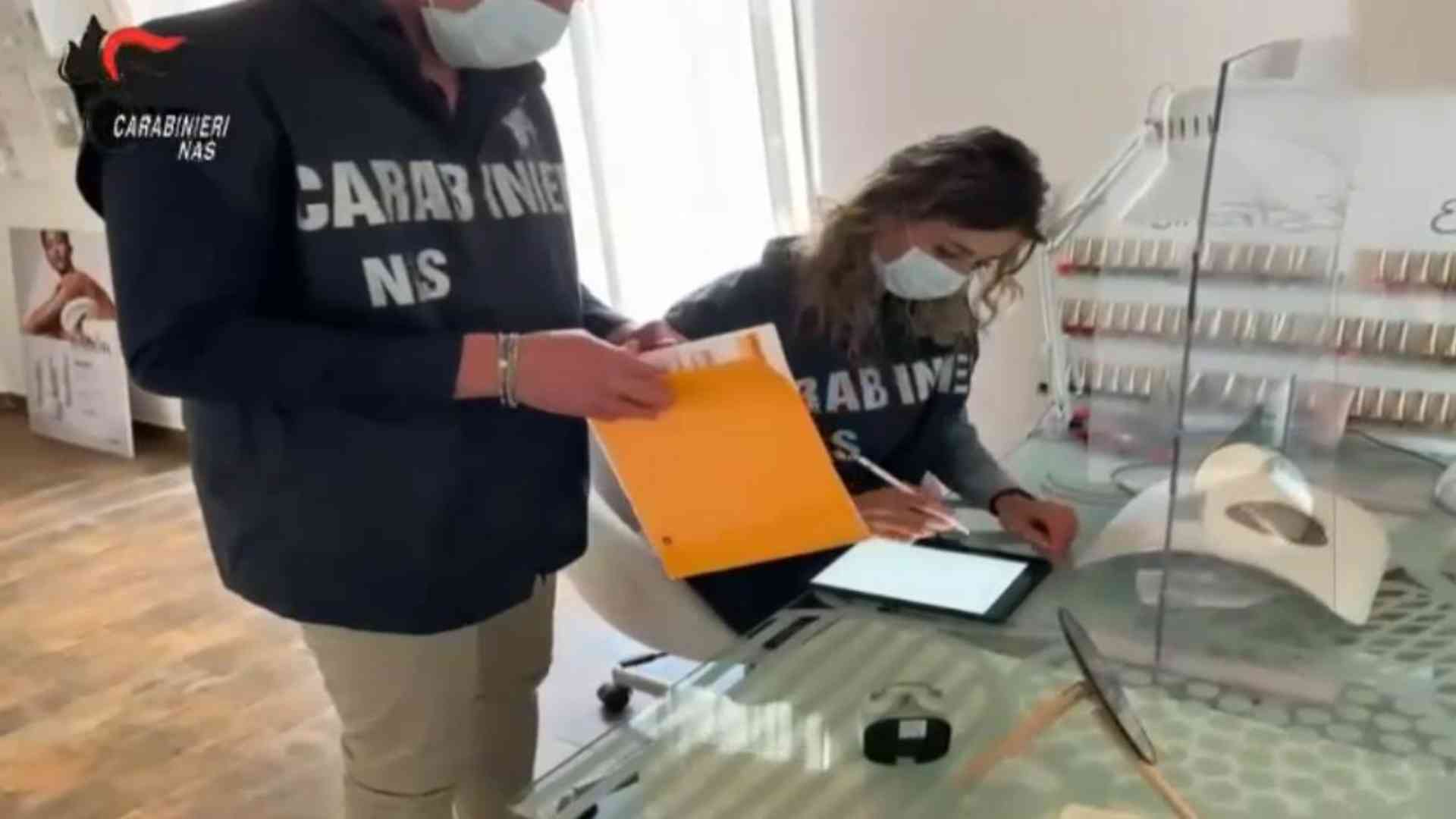 Controlli Nas, chiuso a Piacenza un centro estetico abusivo