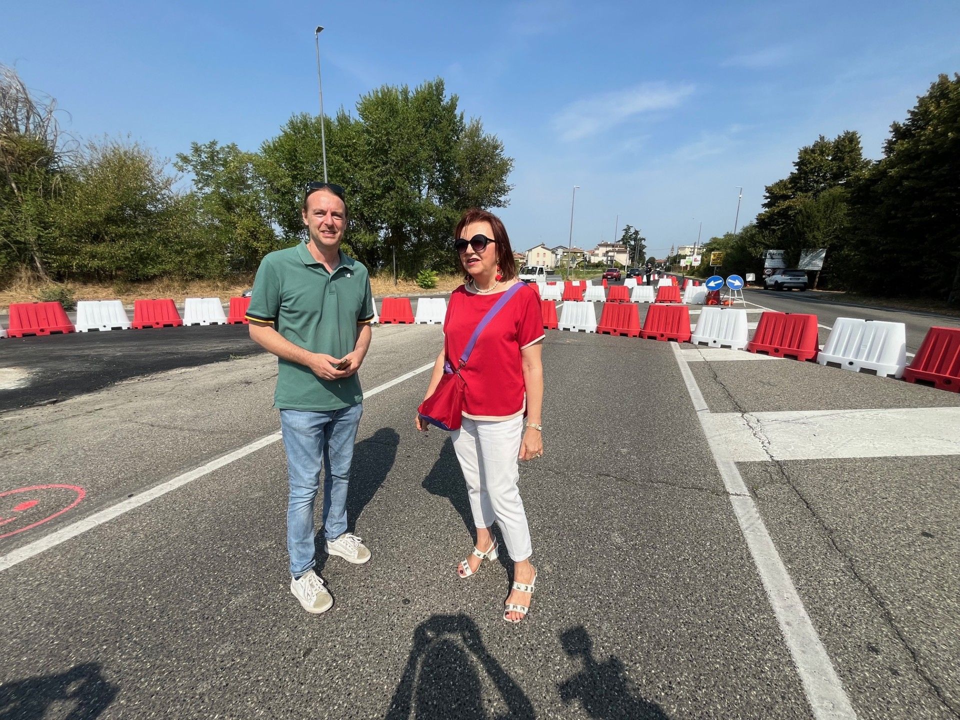 La consigliera provinciale con delega alla Viabilità Patrizia Calza e il vicesindaco del Comune di Piacenza Matteo Bongiorni