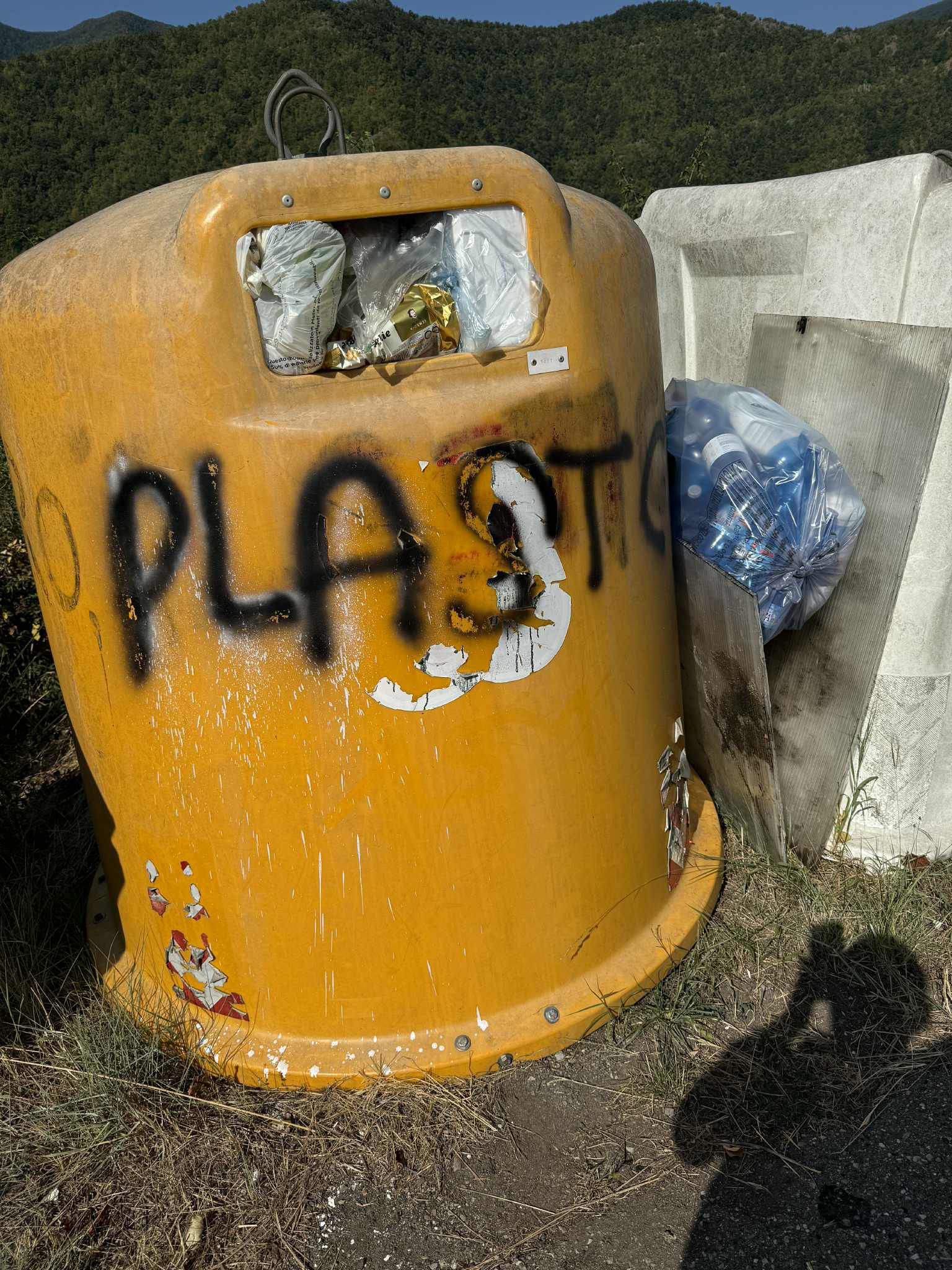 La campana della plastica a Losso