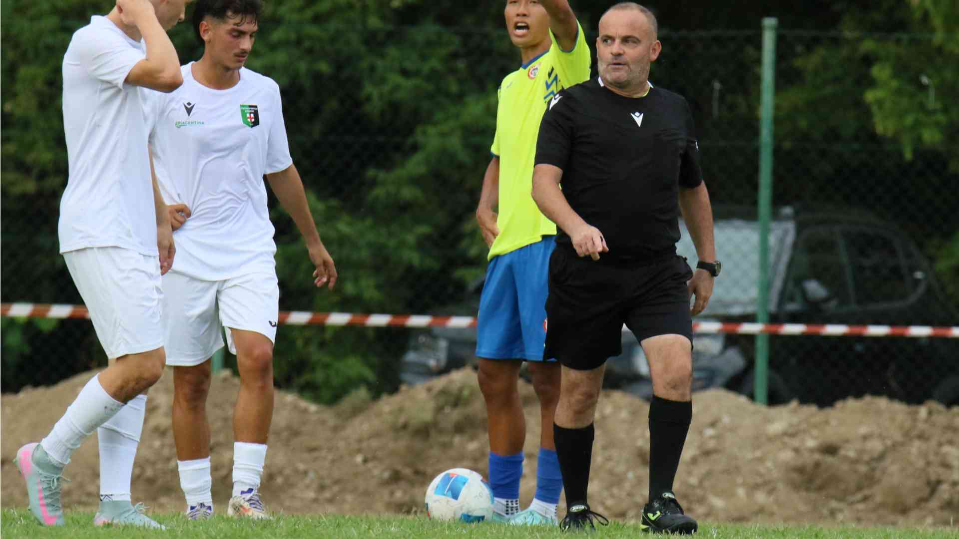 L'estate di Sandro Lecca, arbitro instancabile che piace a tutti