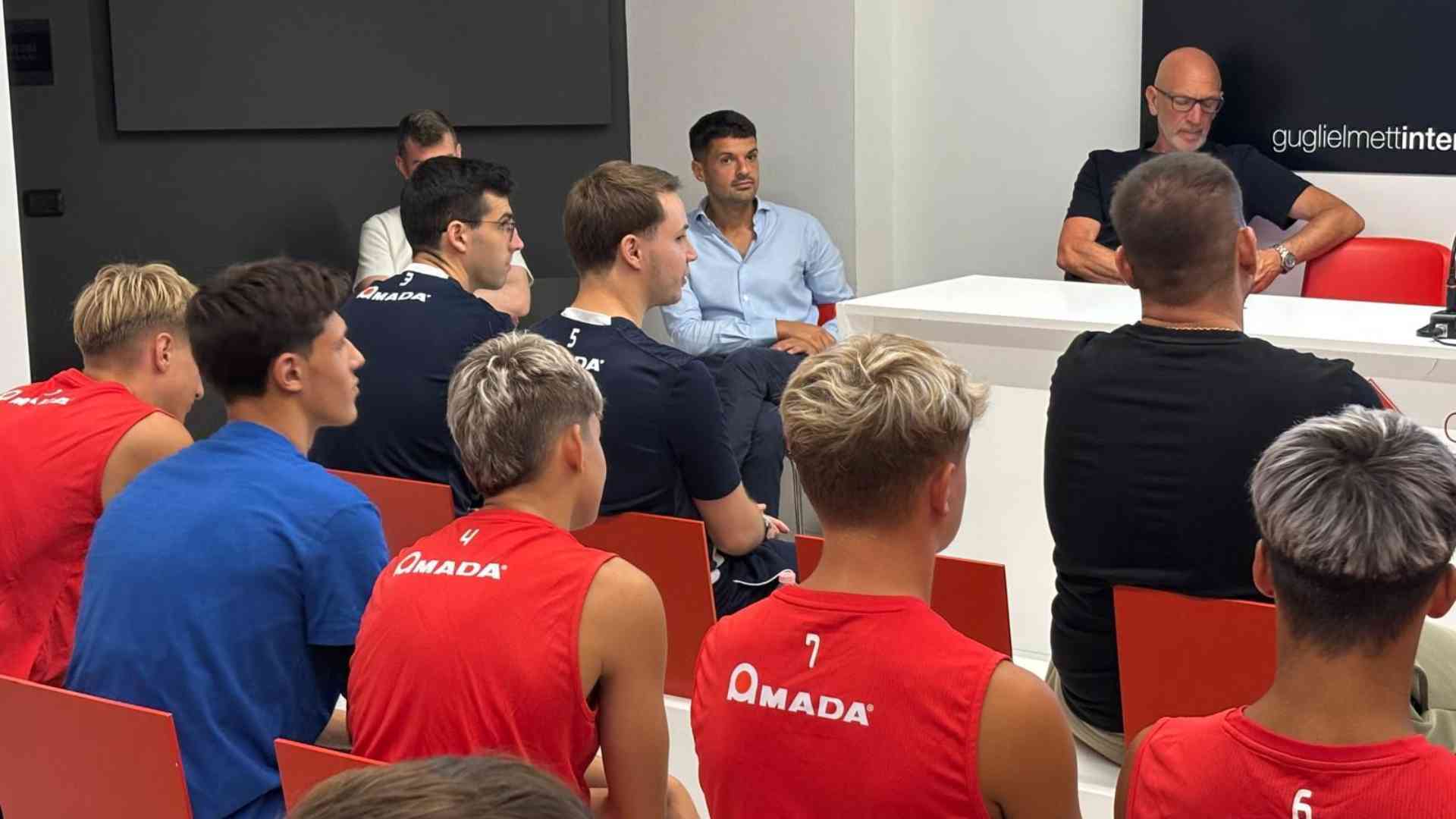 I ragazzi del settore giovanile a "lezione" di comportamento