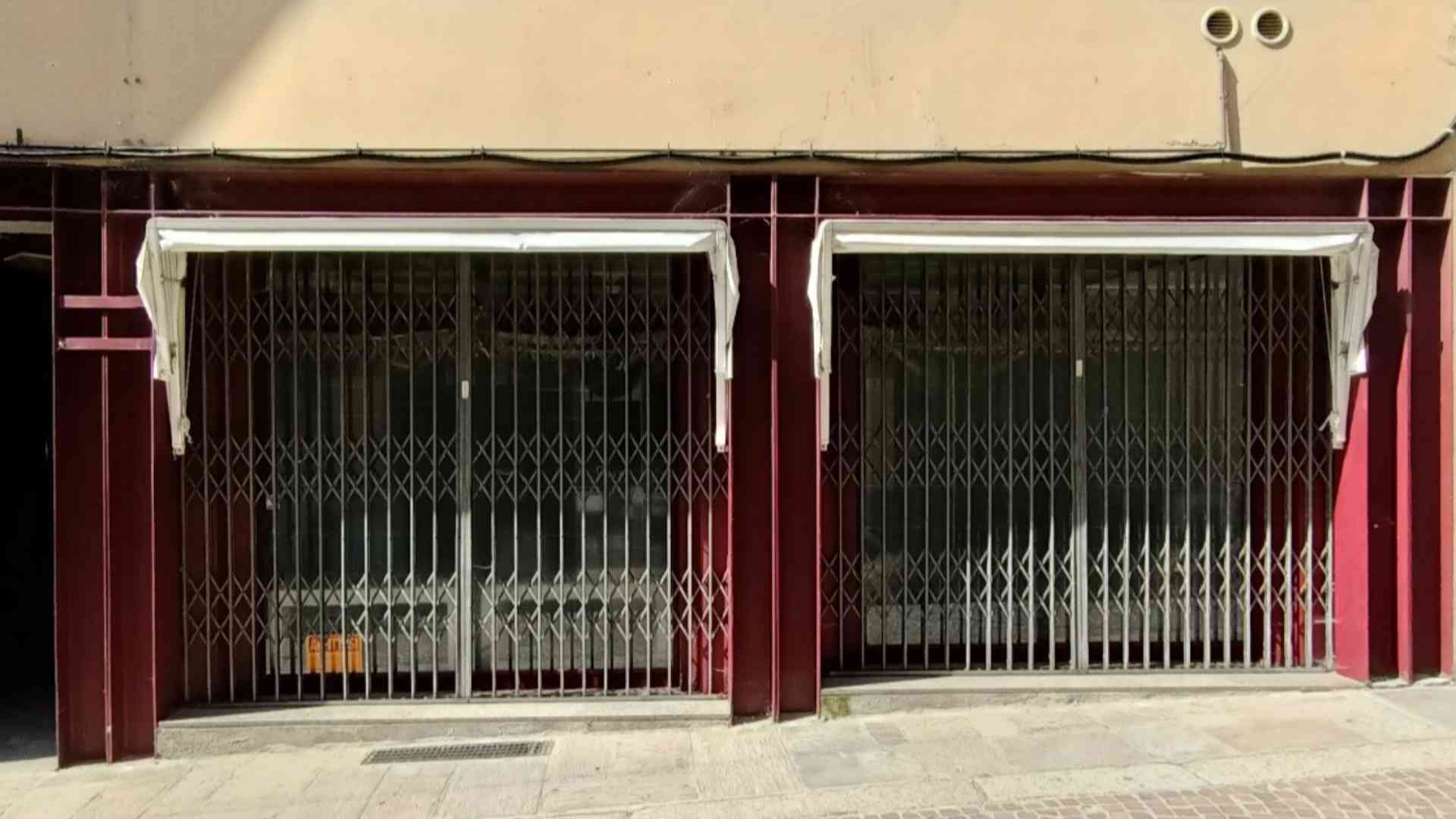 Fiorenzuola, 63 negozi chiusi. La proposta: «Gigantografie ed esposizioni nelle vetrine vuote»