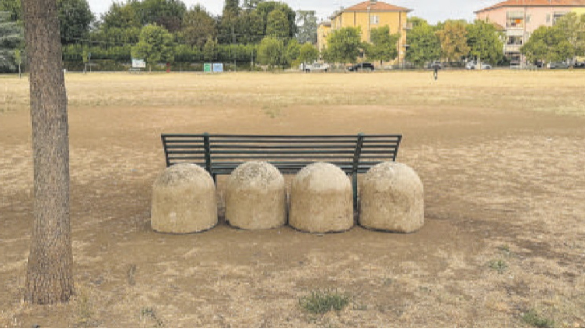 «Esasperati dalla musica a tutto volume», residenti di via Rosso sul piede di guerra