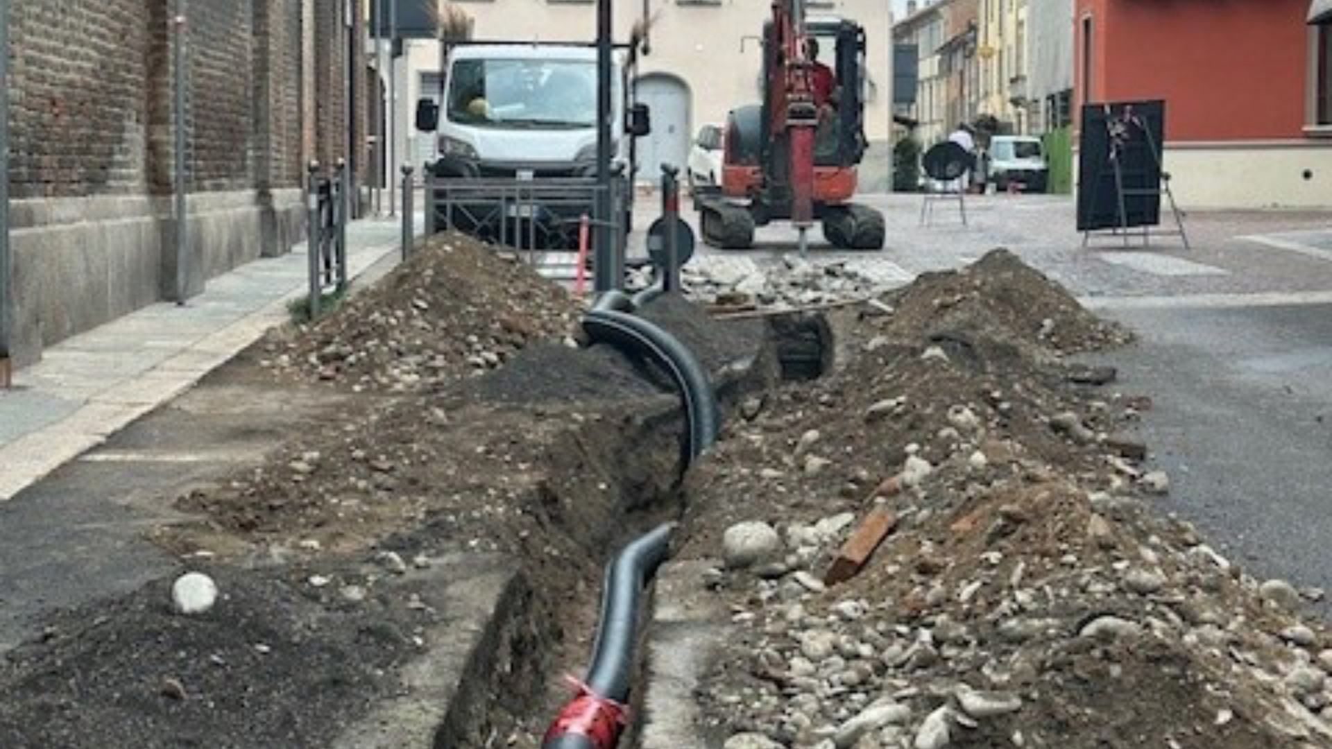 Il cantiere Enel in via Scalabrini