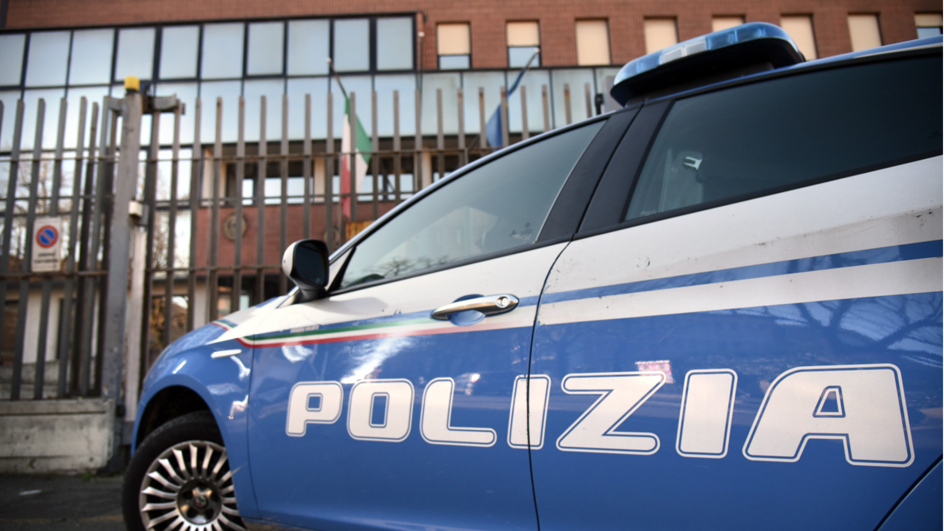 Rapine a mano armata, viola i servizi sociali e viene arrestato