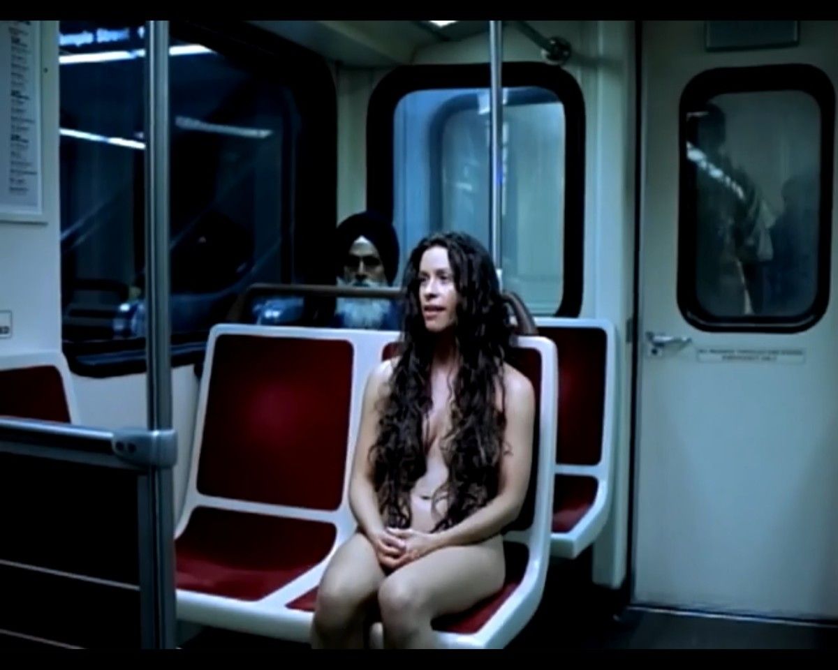 Alanis Morissette nel video "Thank U"