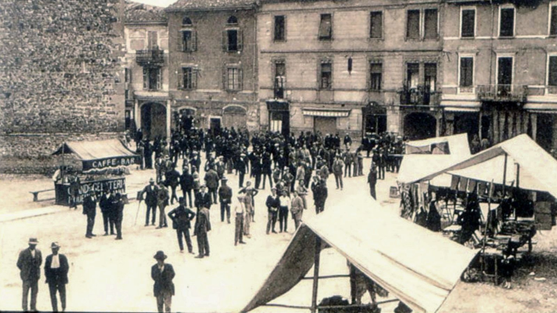 La Pianello di una volta in mostra permanente per le vie del paese