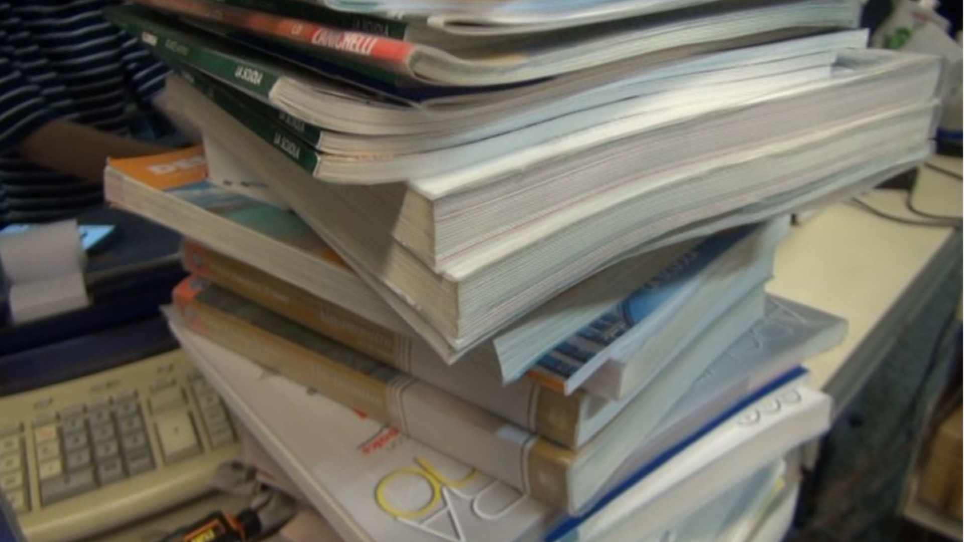 Studentessa mamma, avviata raccolta fondi per le spese scolastiche