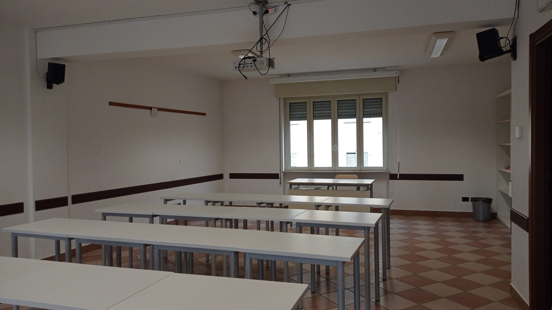 Prima campanella, la carica dei 1.260 al Polo Volta
